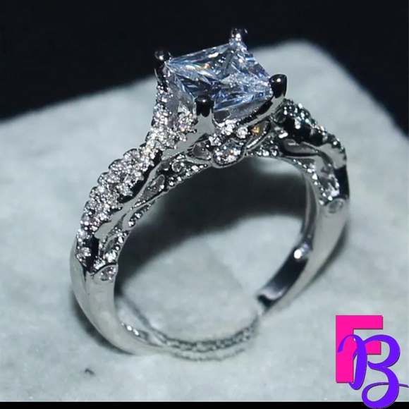 ***NEW!*** 1.5 CT Princess Cut Engagement Ring - Picture 3 of 10